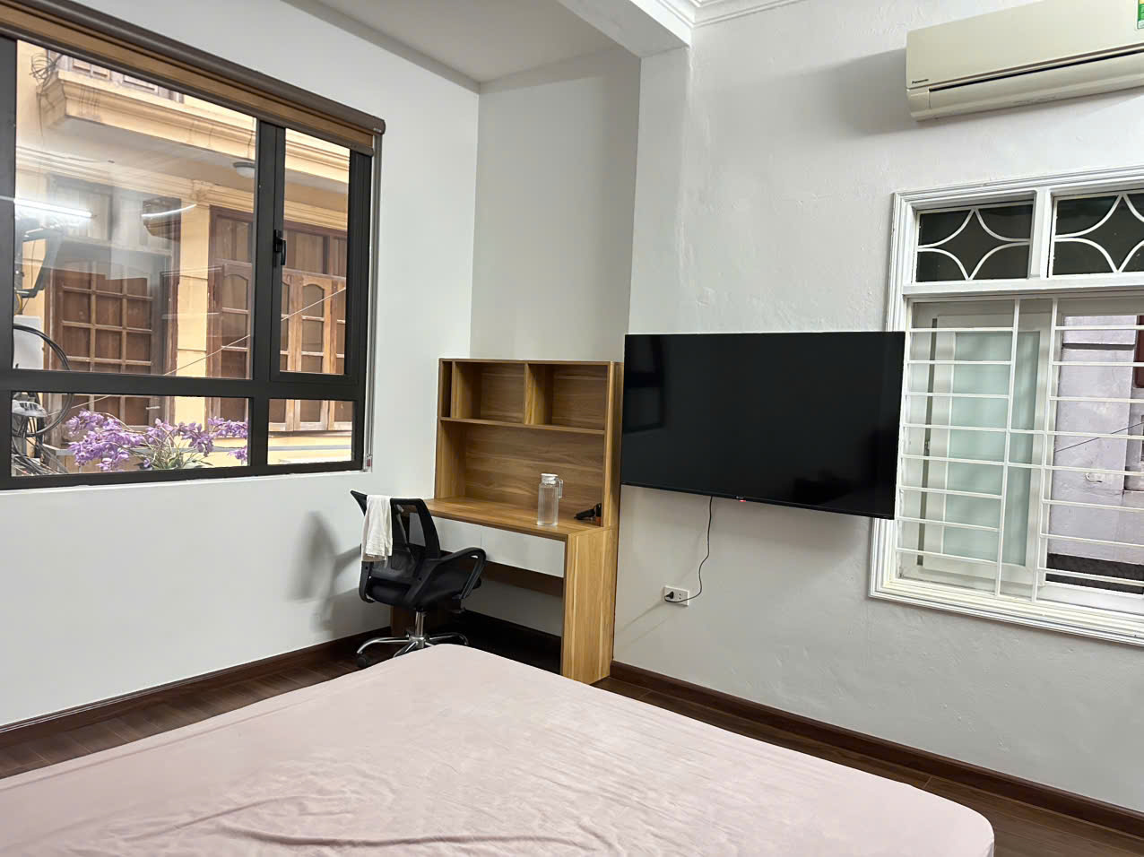 Bán nhà phố Nguyễn Trãi, lô góc 49m2, 5 tầng, mặt tiền 4,2m, giá 8.8 tỷ - Ảnh 2